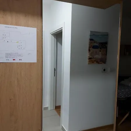 Center Firefly Gardens Apartment Novi Sad Exterior foto